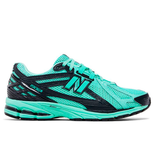 New Balance 1906R x size? Mint Green Black M1906RSB